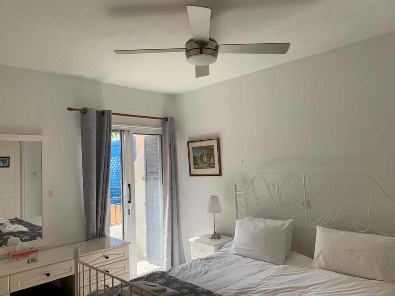King'S Palace - Spacious 2 Bed, 2 Bath With Sea And Pool Views Paphos ภายนอก รูปภาพ